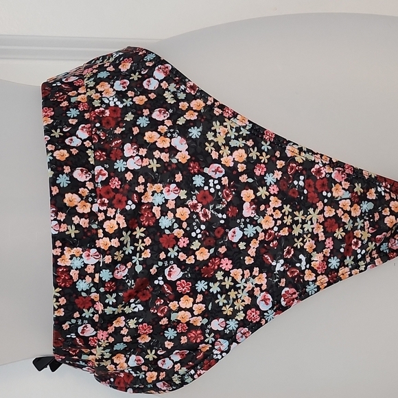 High Waist Bikini set ~ multicolor . I didn’t get to use it for my trip - Picture 3 of 8